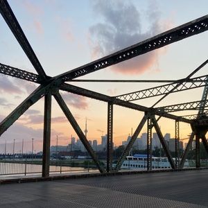 Meet your Posher, Sidonia